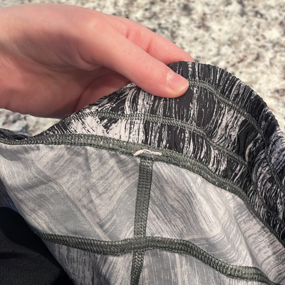 Lululemon Pants Namaskar Size 4 - Picture 8 of 12